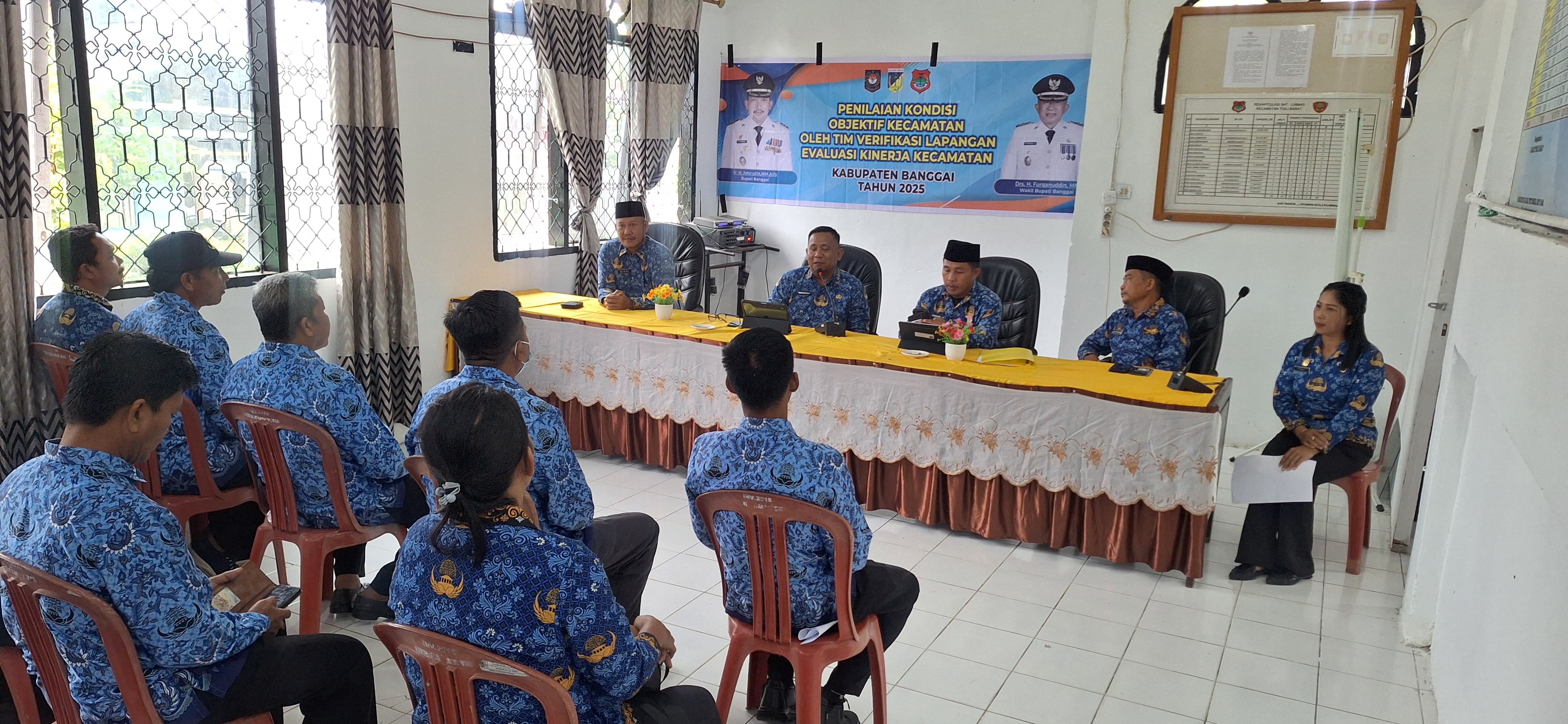penilaian-kondisi-objektif-kecamatan-oleh-tim-verifikasi-lapangan-evaluasi-kinerja-kecamatan-toili-barat-kabupaten-banggai-tahun-2025