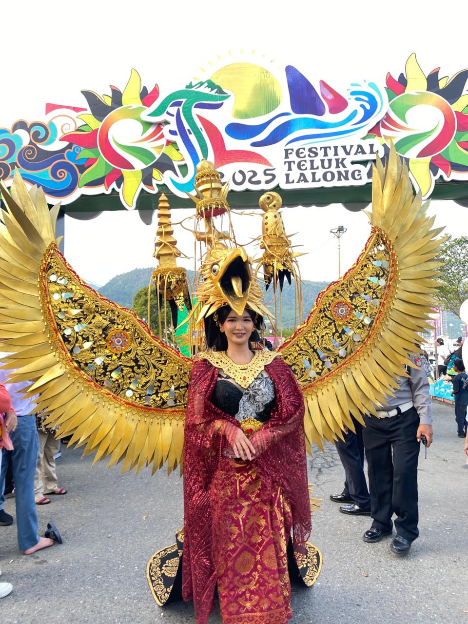 garuda-emas-toili-barat-meriahkan-festival-teluk-lalong-2025